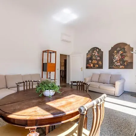 Apartamento Academia Of Davide Spacious